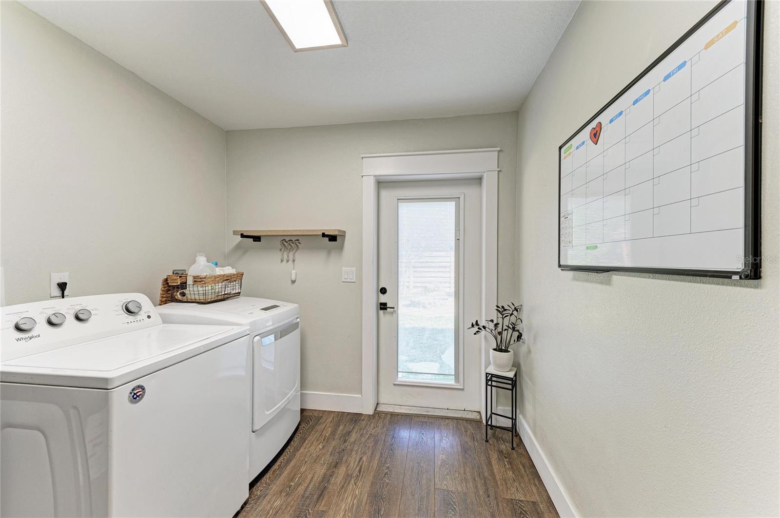 Image 37 of 54 For 606 19th Avenue W