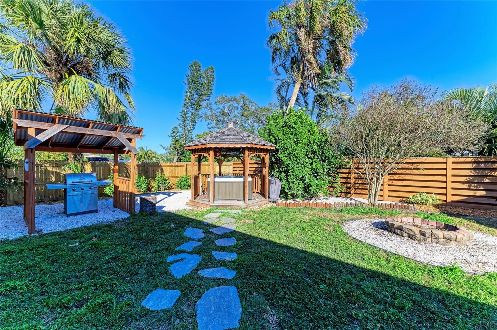 Image 38 of 54 For 606 19th Avenue W