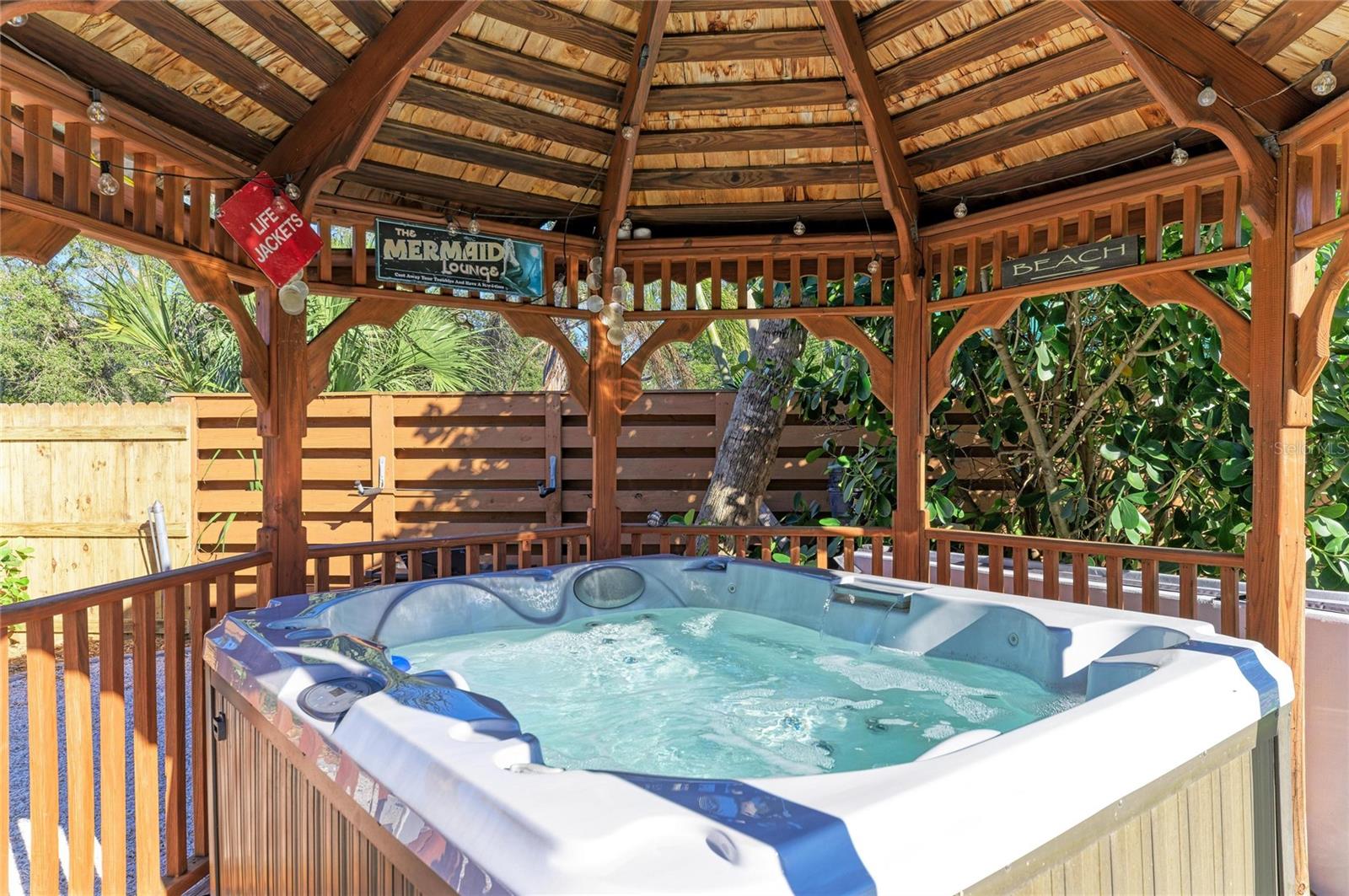 Image 41 of 54 For 606 19th Avenue W