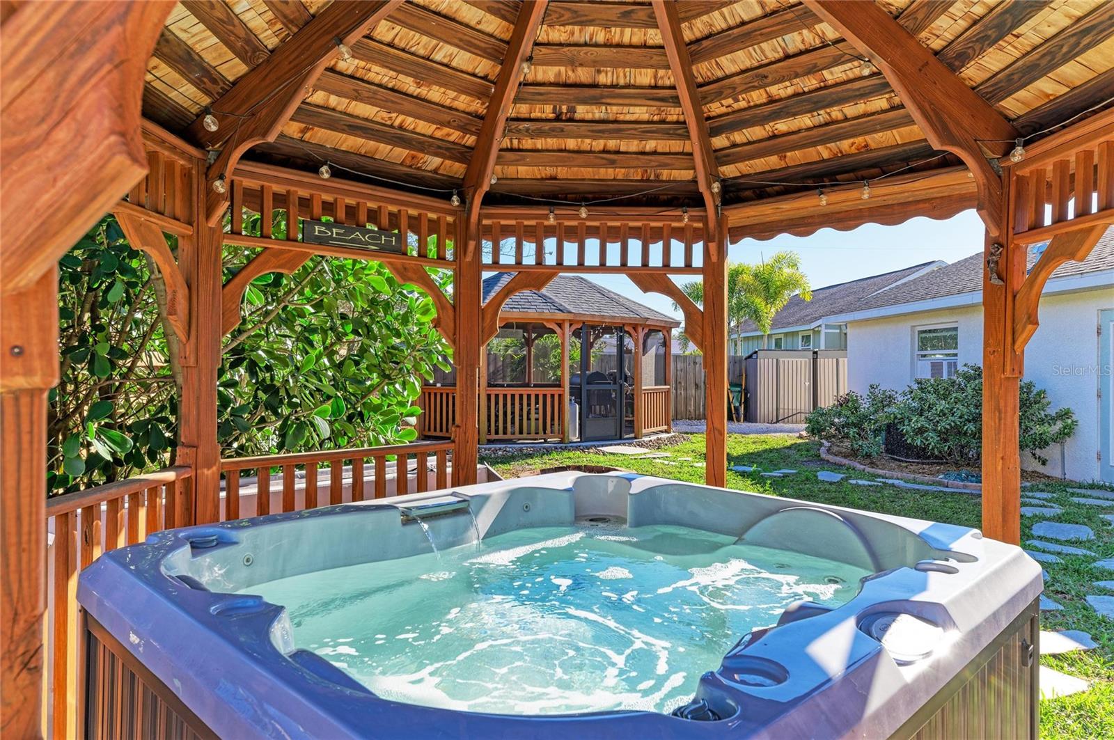 Image 42 of 54 For 606 19th Avenue W