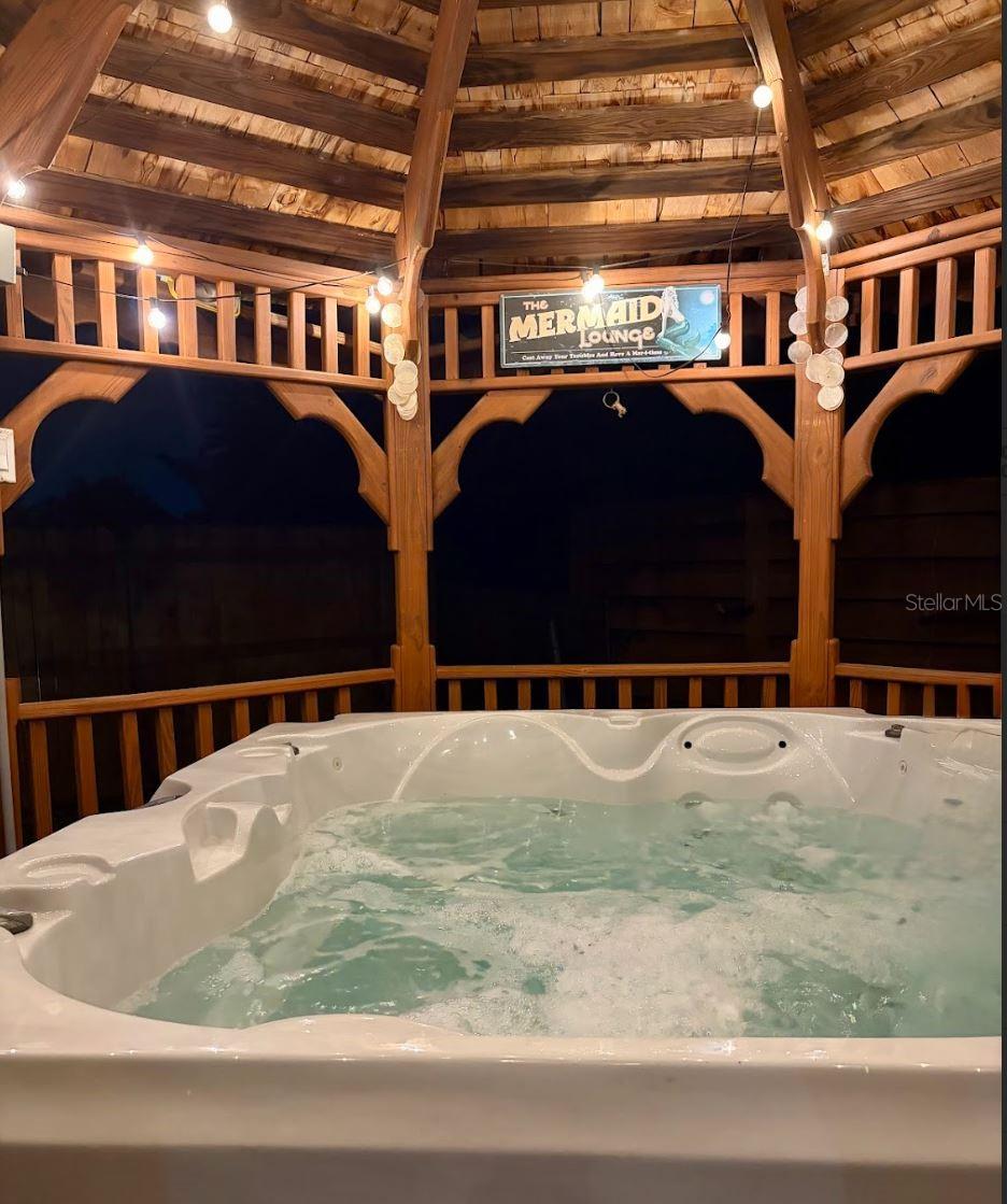 Image 43 of 54 For 606 19th Avenue W