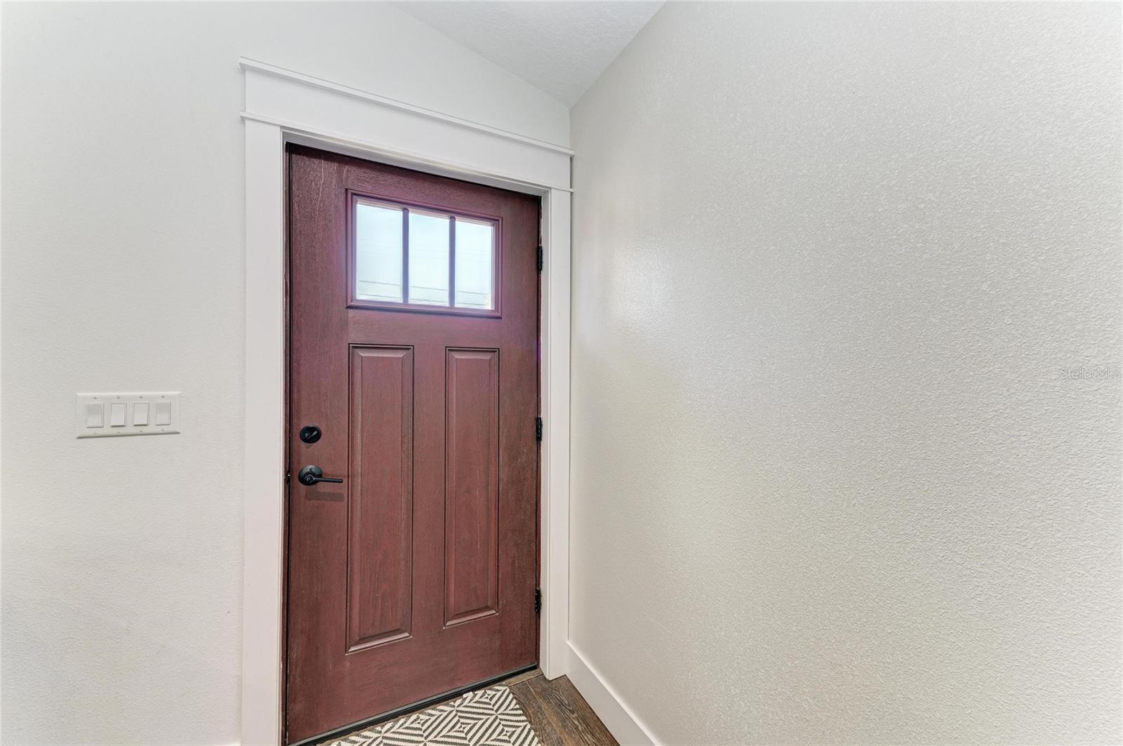 Image 6 of 54 For 606 19th Avenue W