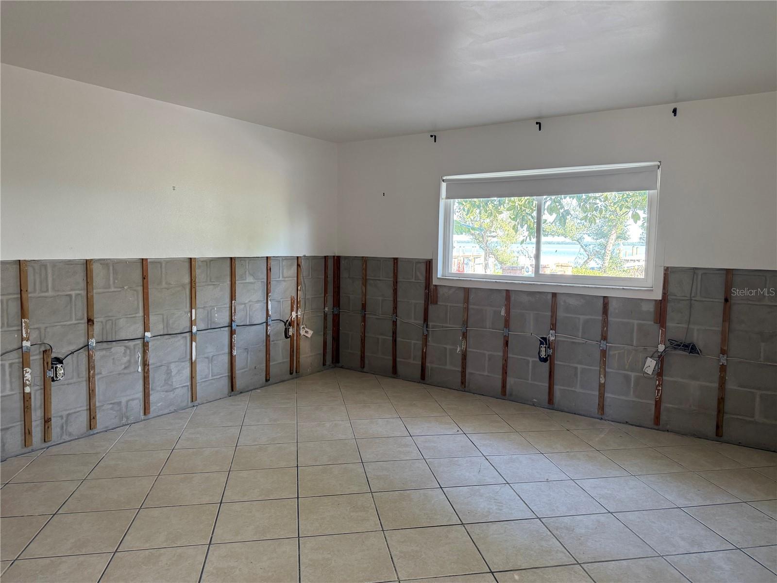 Image 18 of 26 For 2316 Canasta Drive