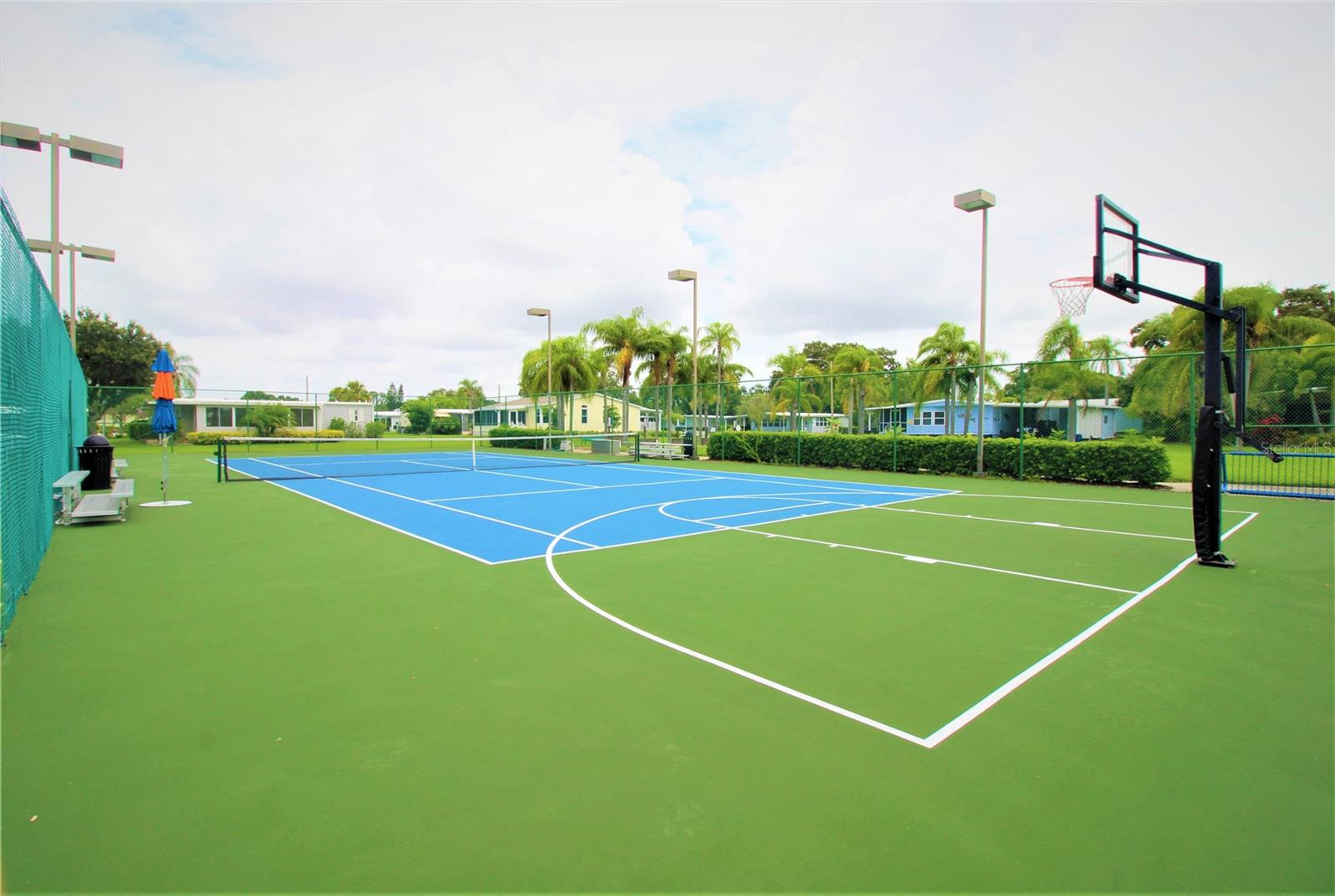 Image 23 of 25 For 5859 Brigadoon Ter