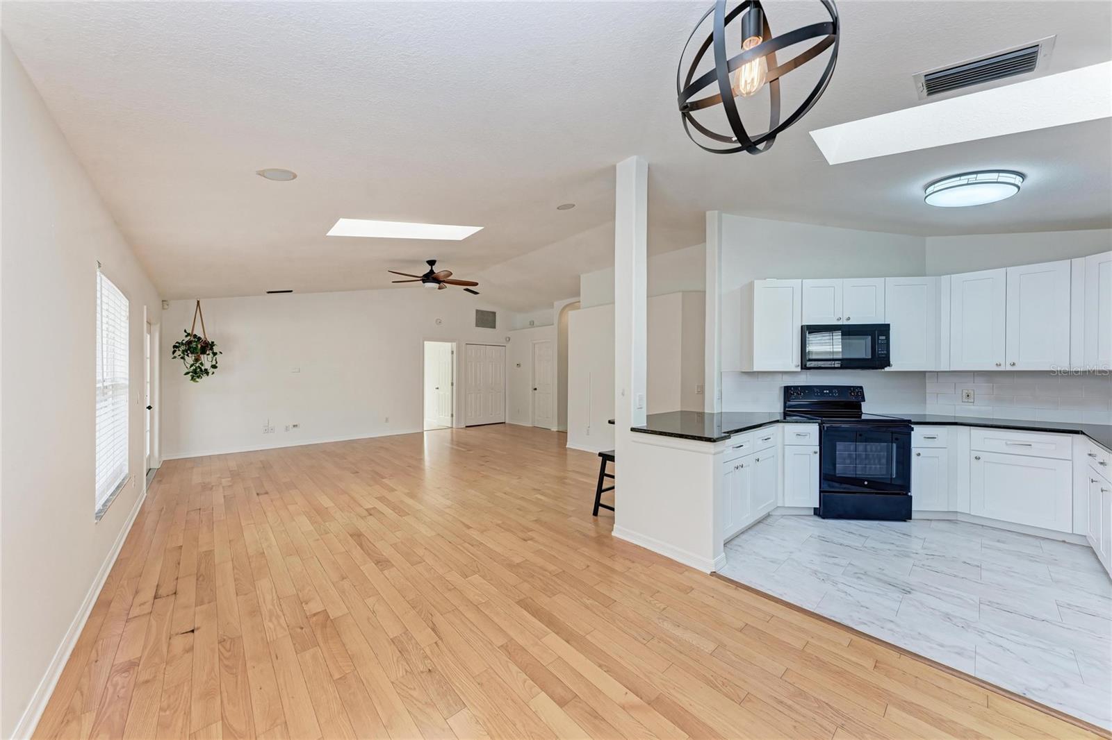 Image 15 of 39 For 3438 Branch Creek Drive