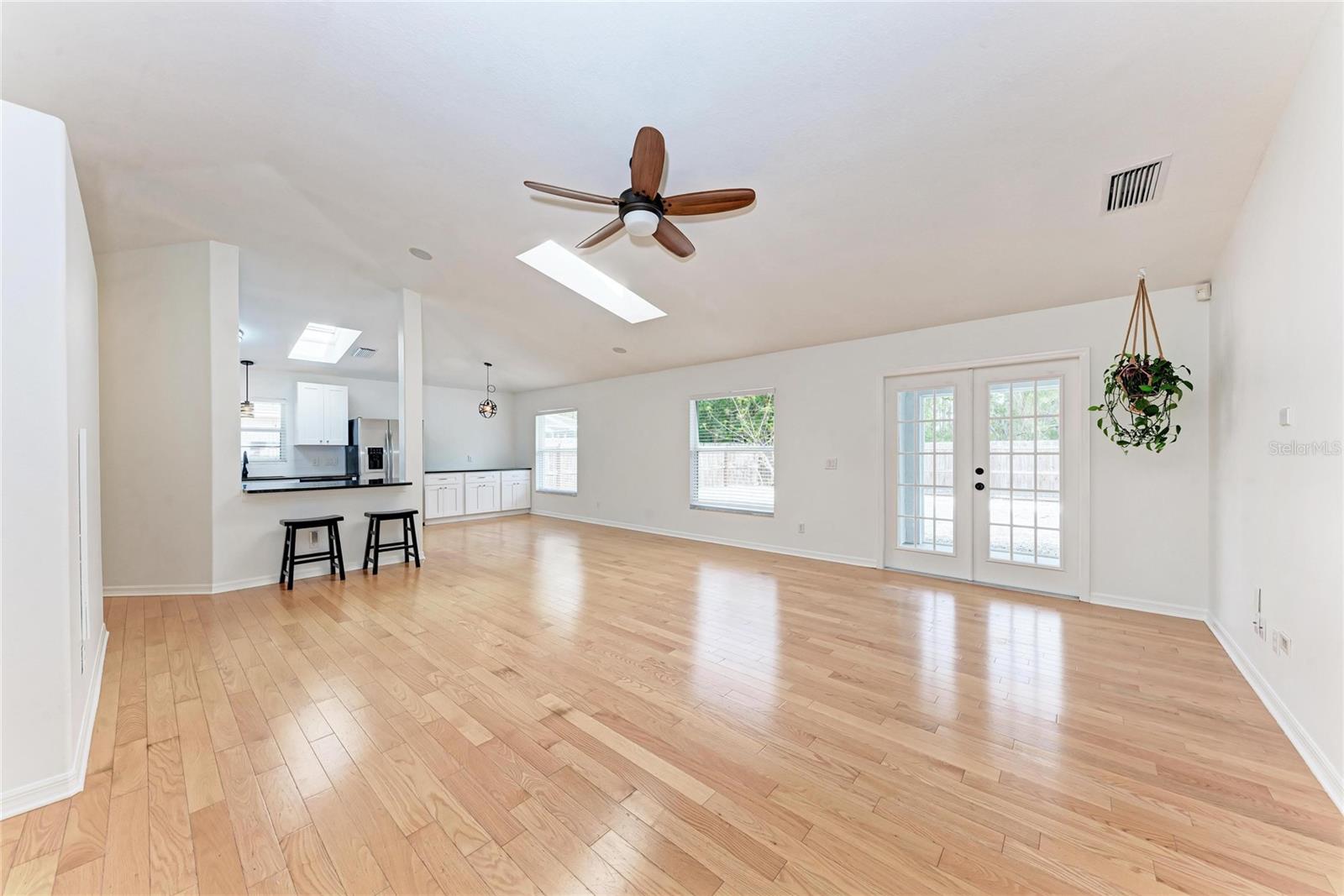 Image 5 of 39 For 3438 Branch Creek Drive