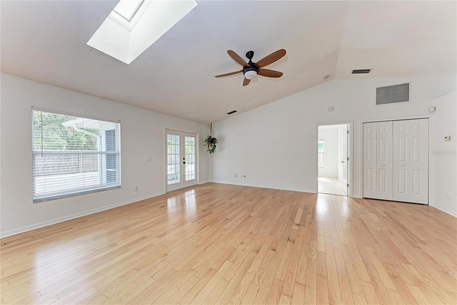 Image 8 of 39 For 3438 Branch Creek Drive