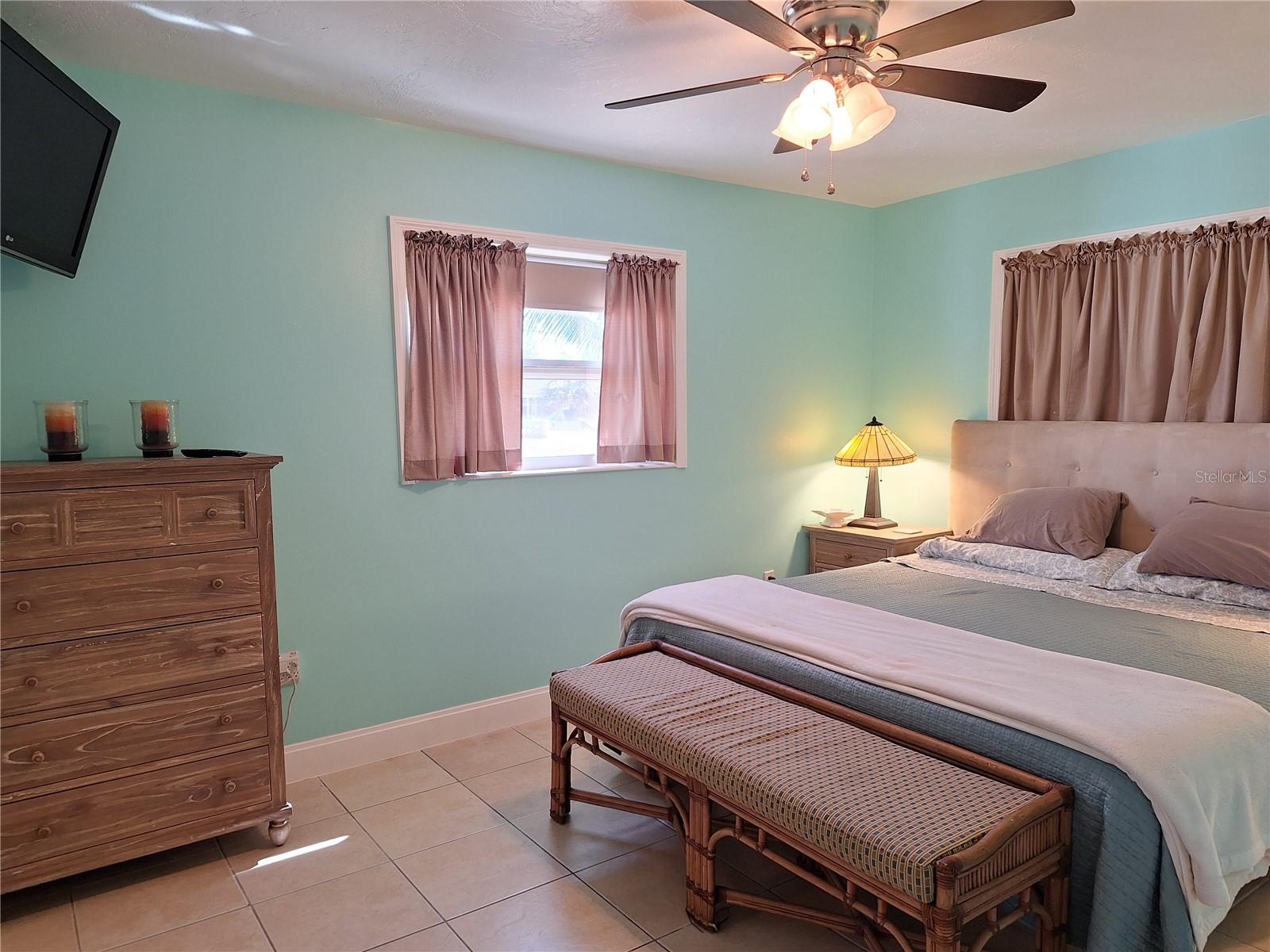 Image 12 of 46 For 218 22nd Street Ne