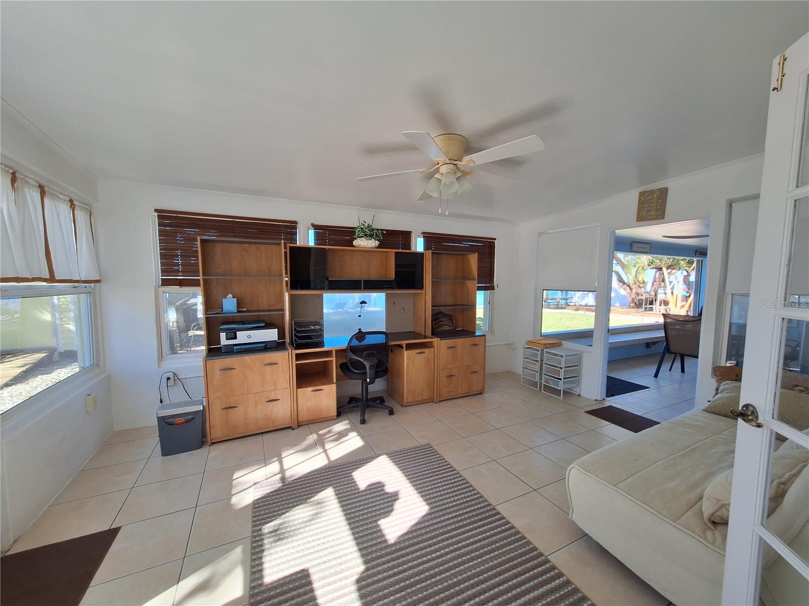 Image 18 of 46 For 218 22nd Street Ne