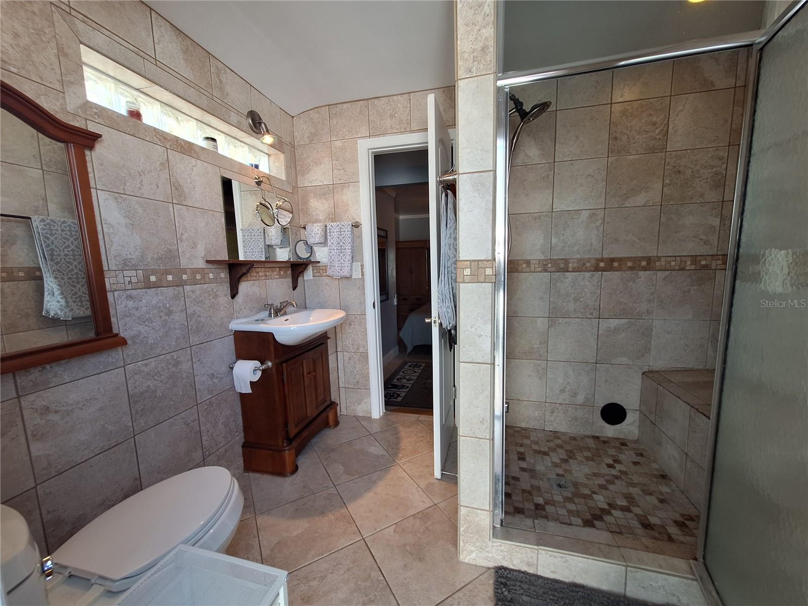 Image 31 of 46 For 218 22nd Street Ne