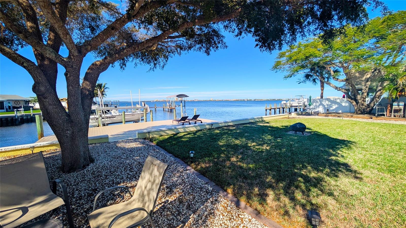 Image 33 of 46 For 218 22nd Street Ne