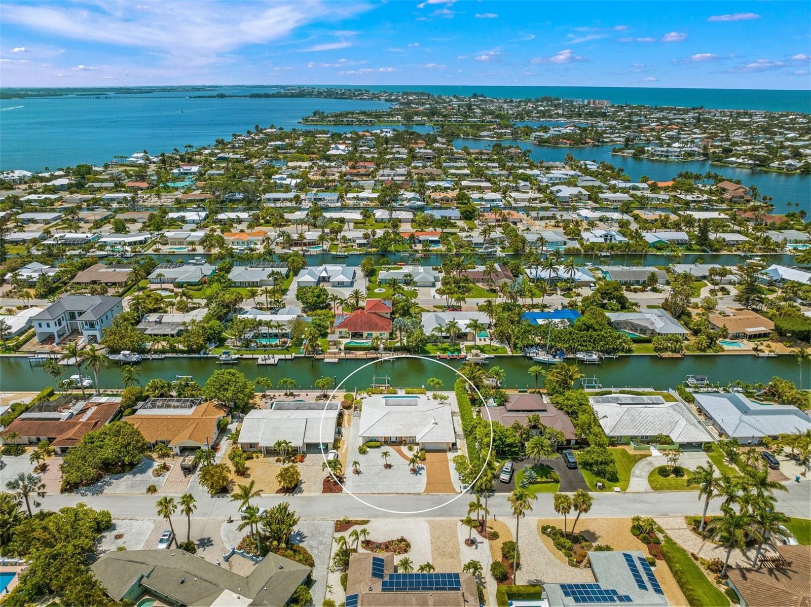 Image 2 of 63 For 614 Gladstone Lane