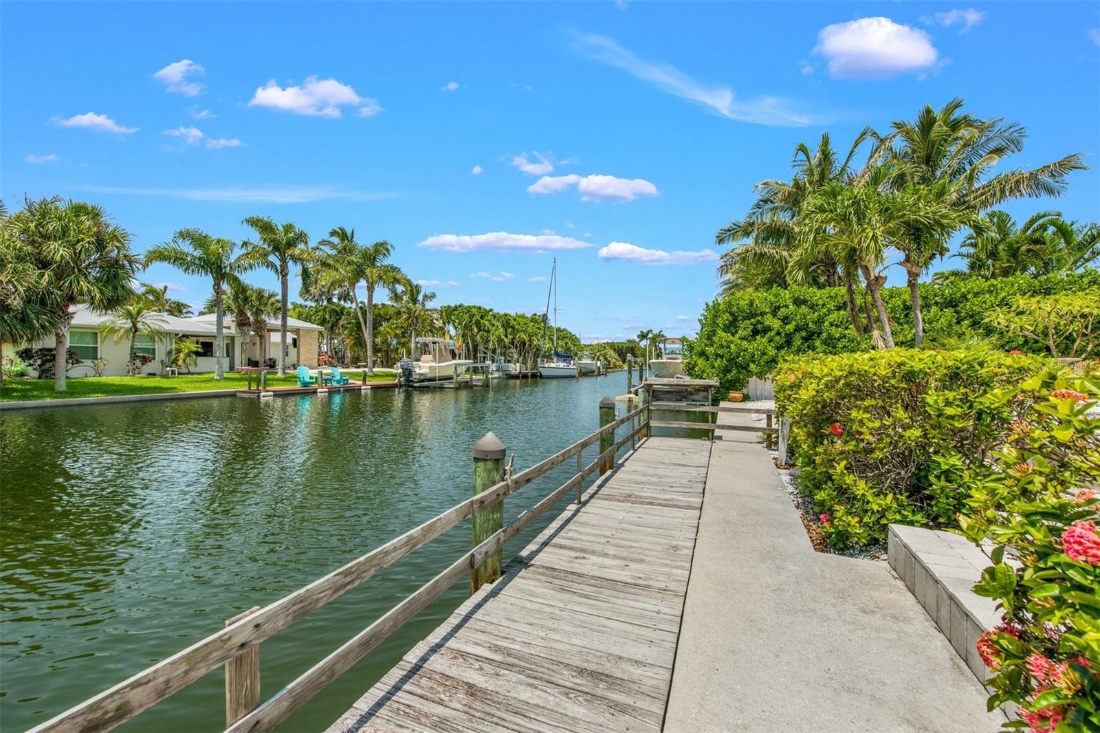 Image 41 of 63 For 614 Gladstone Lane