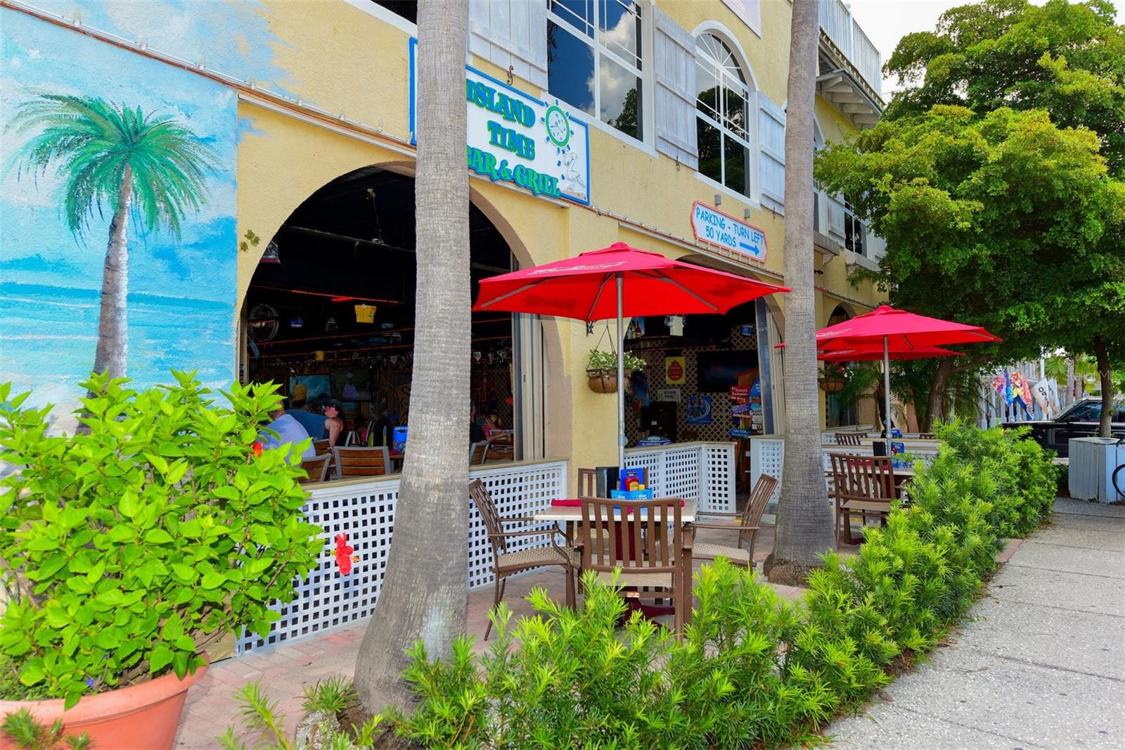 Image 49 of 63 For 614 Gladstone Lane