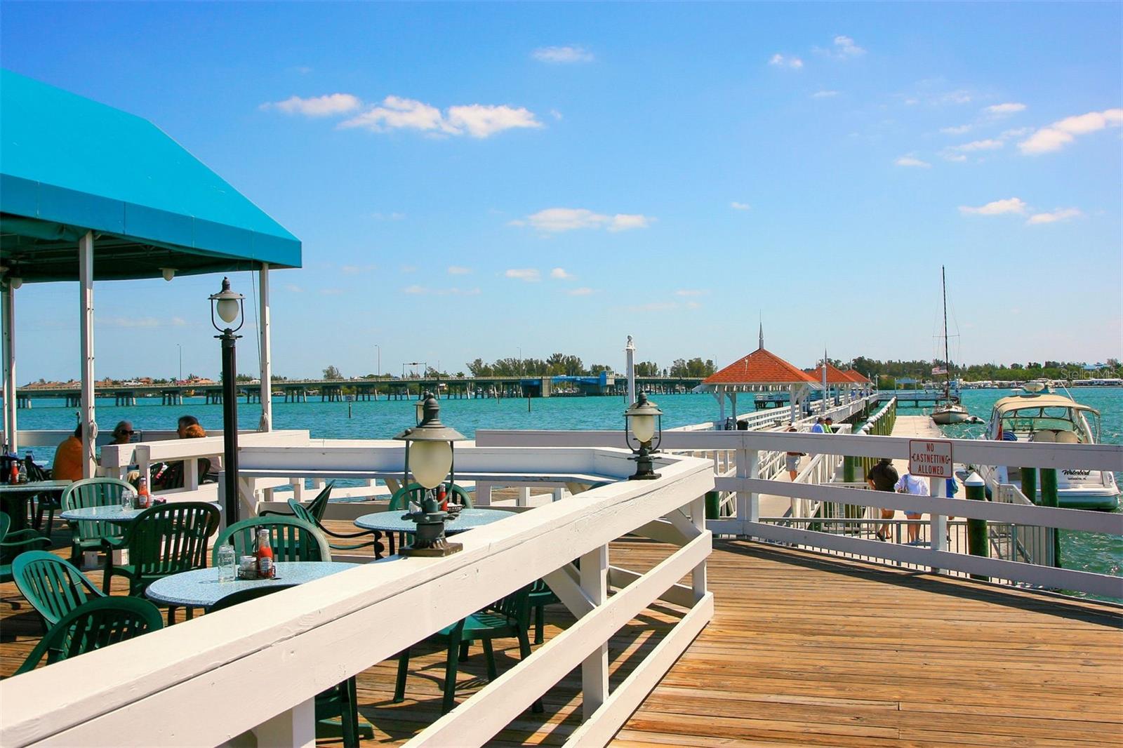 Image 52 of 63 For 614 Gladstone Lane