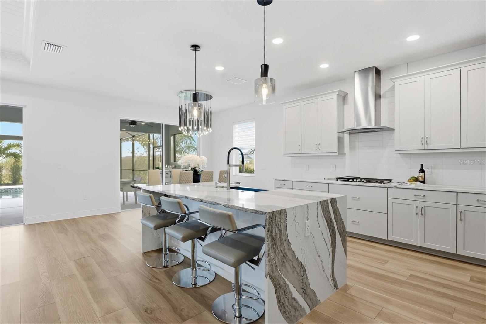 Image 12 of 66 For 17727 Savory Mist Circle