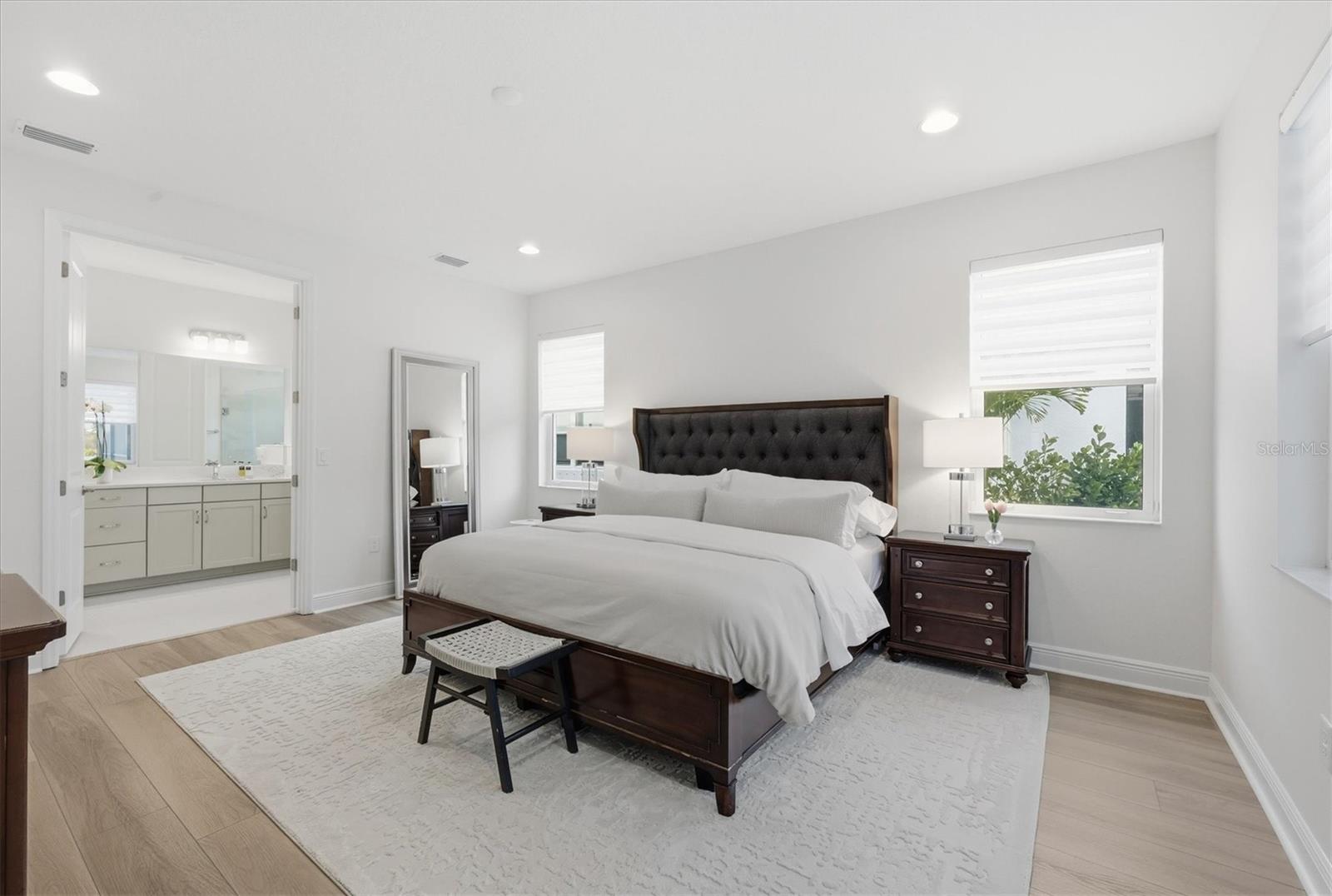 Image 17 of 66 For 17727 Savory Mist Circle