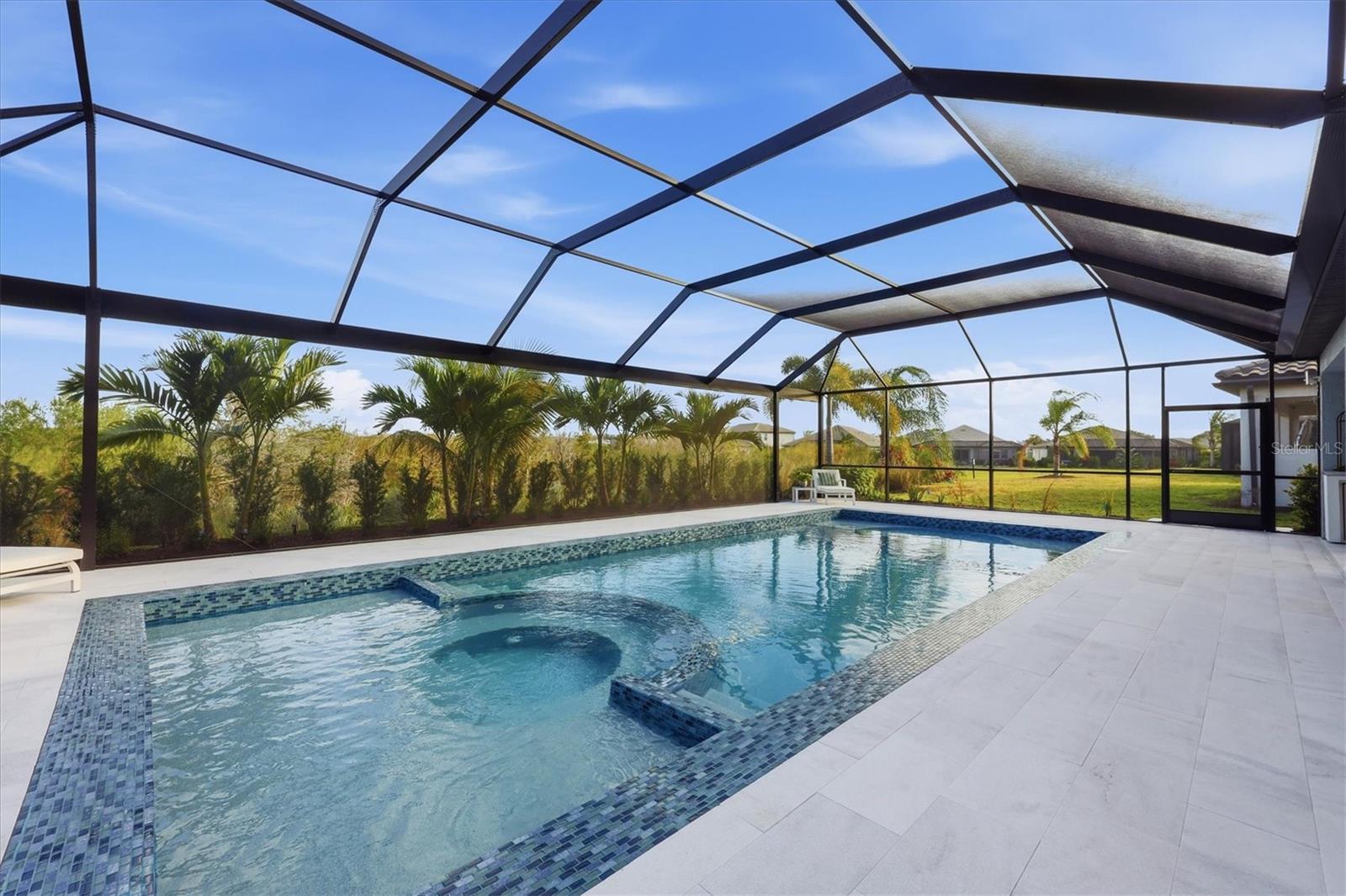 Image 37 of 66 For 17727 Savory Mist Circle