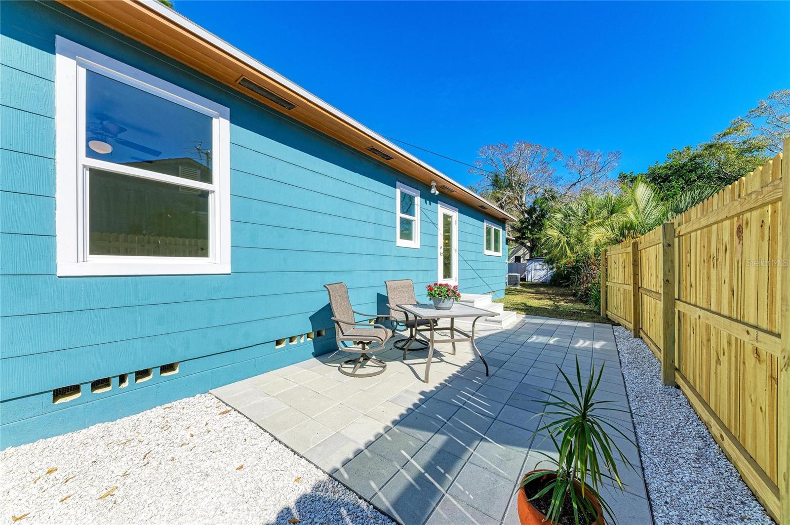 Image 30 of 35 For 3194 10th Avenue N