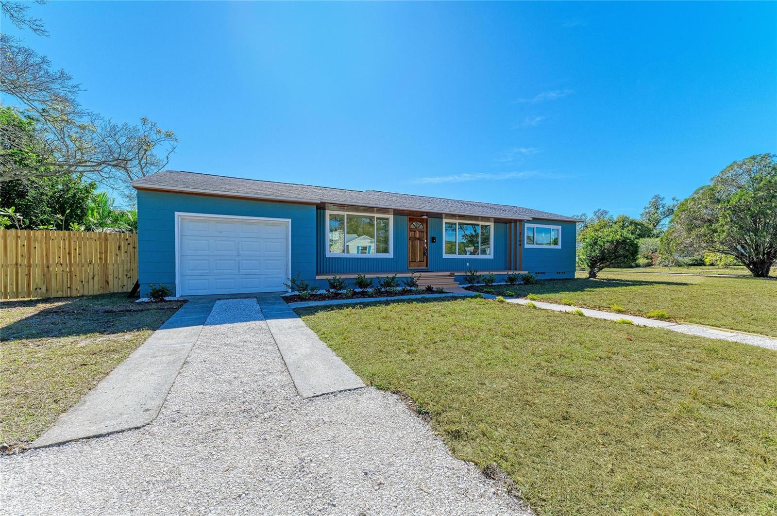 Image 5 of 35 For 3194 10th Avenue N