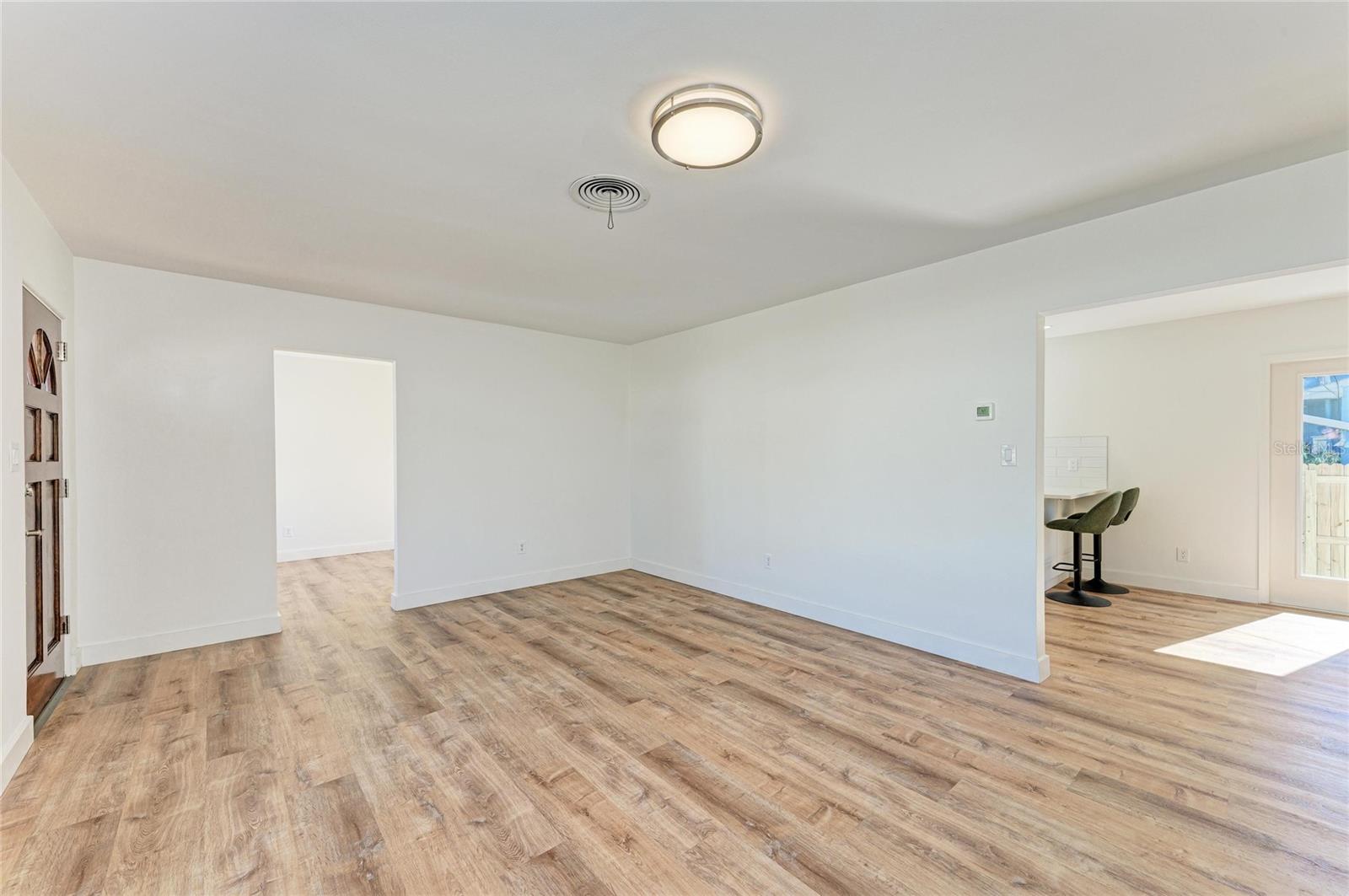 Image 9 of 35 For 3194 10th Avenue N