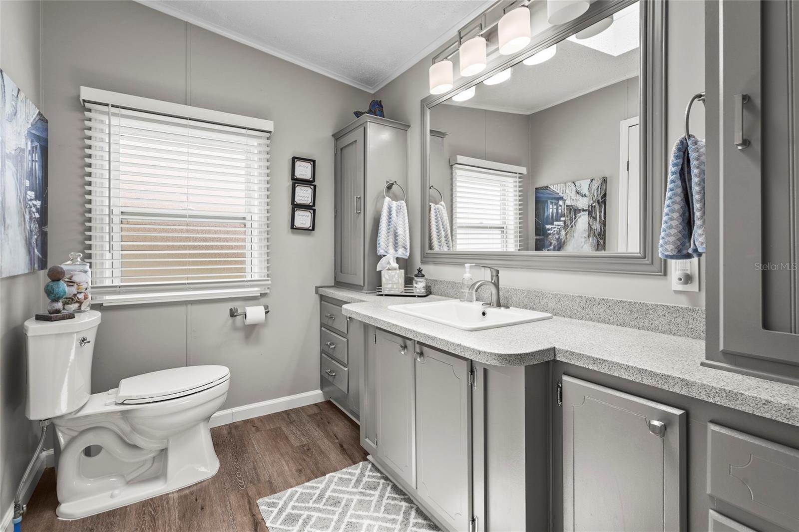 Image 25 of 82 For 8470 Imperial Circle