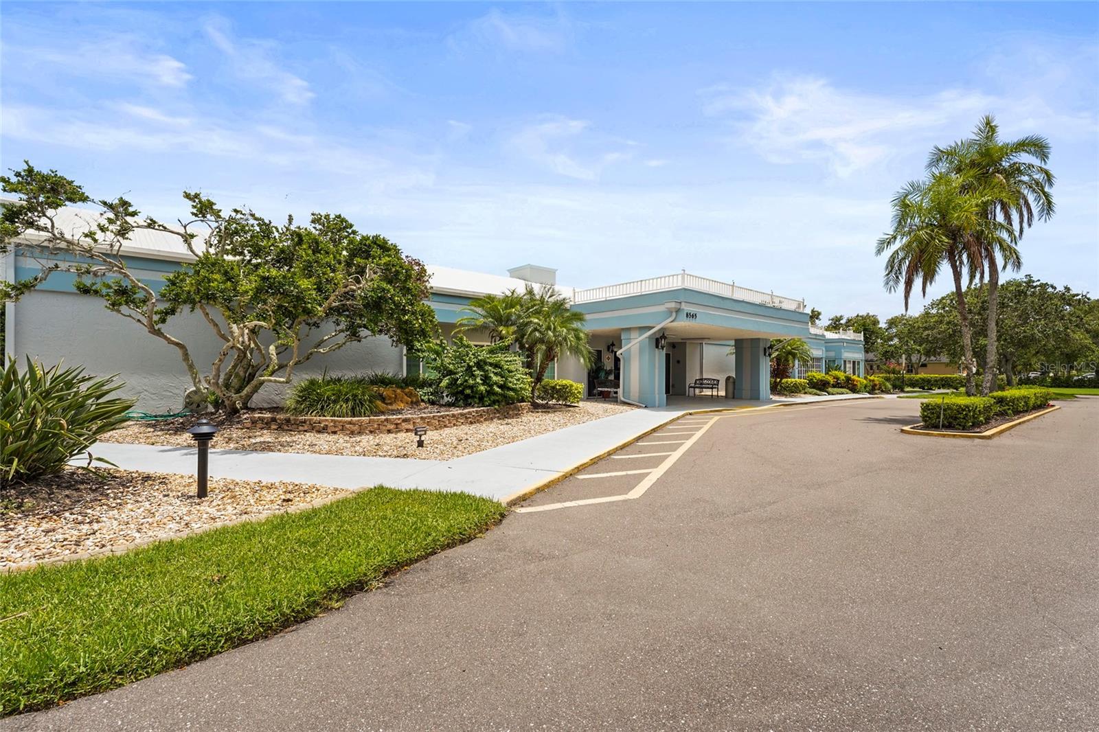 Image 51 of 82 For 8470 Imperial Circle