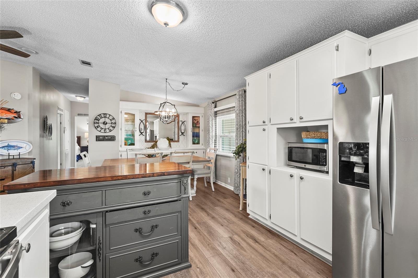 Image 7 of 82 For 8470 Imperial Circle