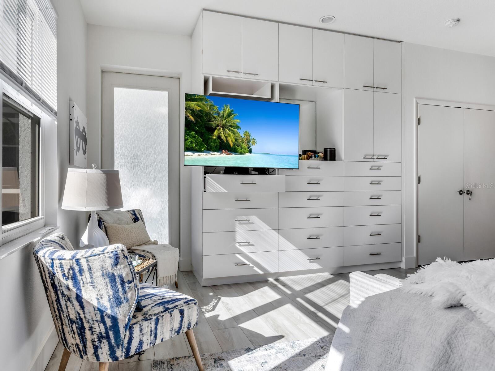 Image 17 of 34 For 5018 63rd Drive W