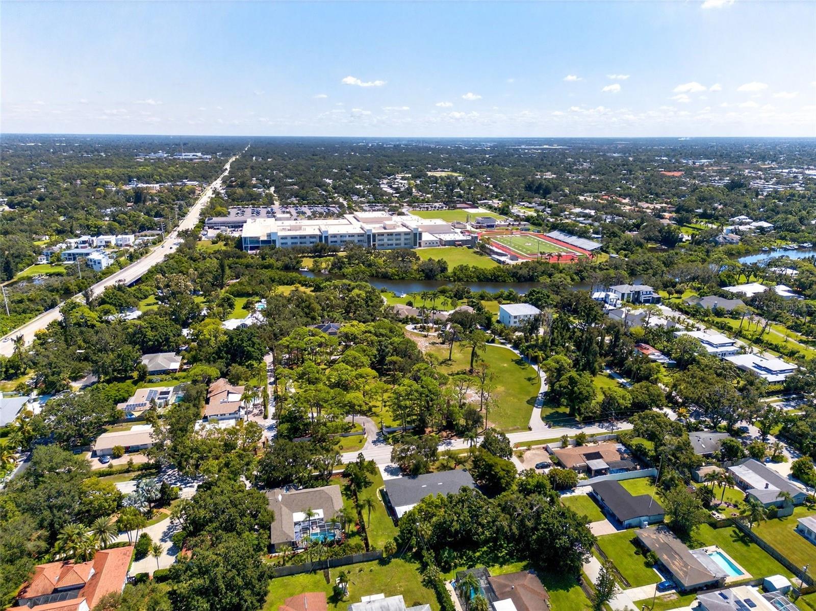 Image 12 of 49 For 4808 Riverwood Avenue