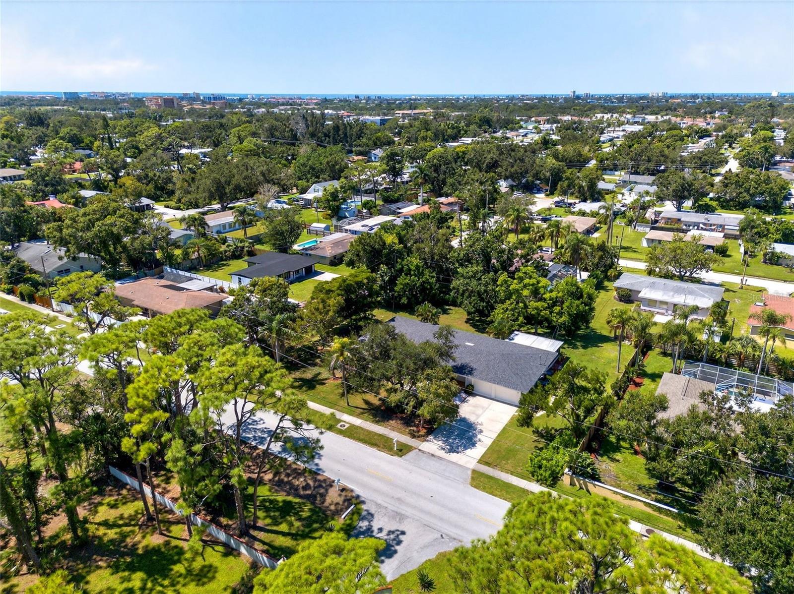 Image 14 of 49 For 4808 Riverwood Avenue