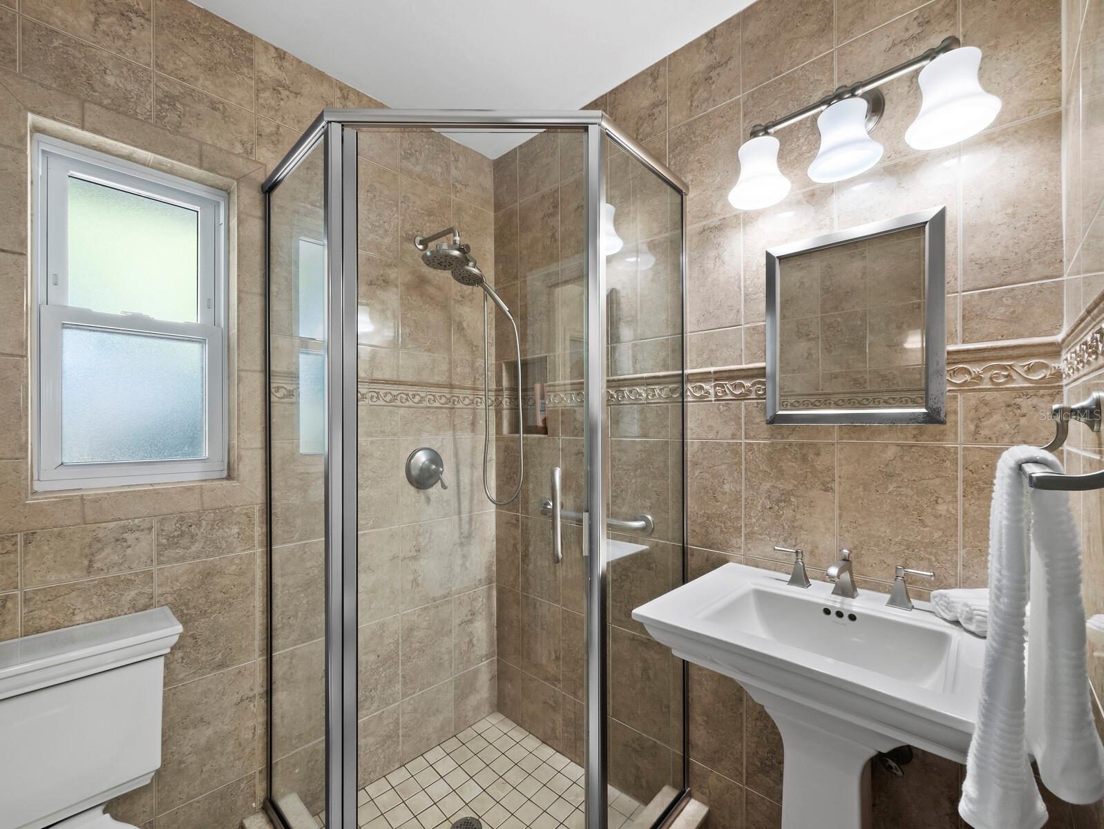 Image 39 of 49 For 4808 Riverwood Avenue