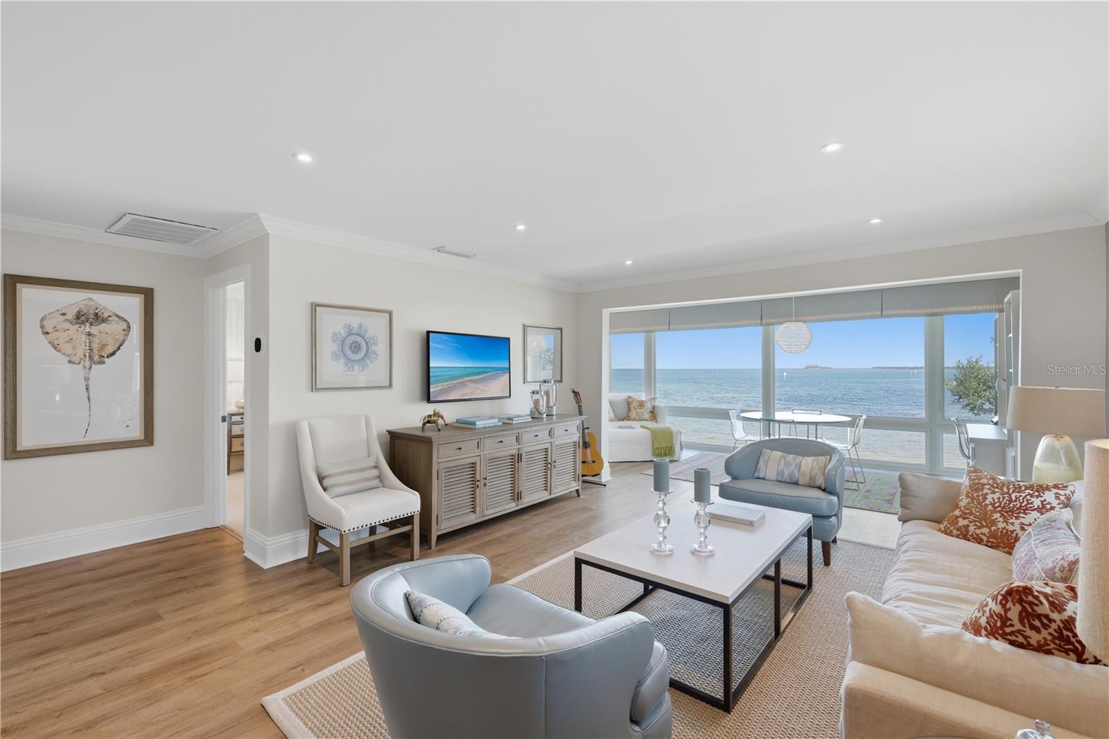 Image 12 of 48 For 600 Manatee Avenue 210