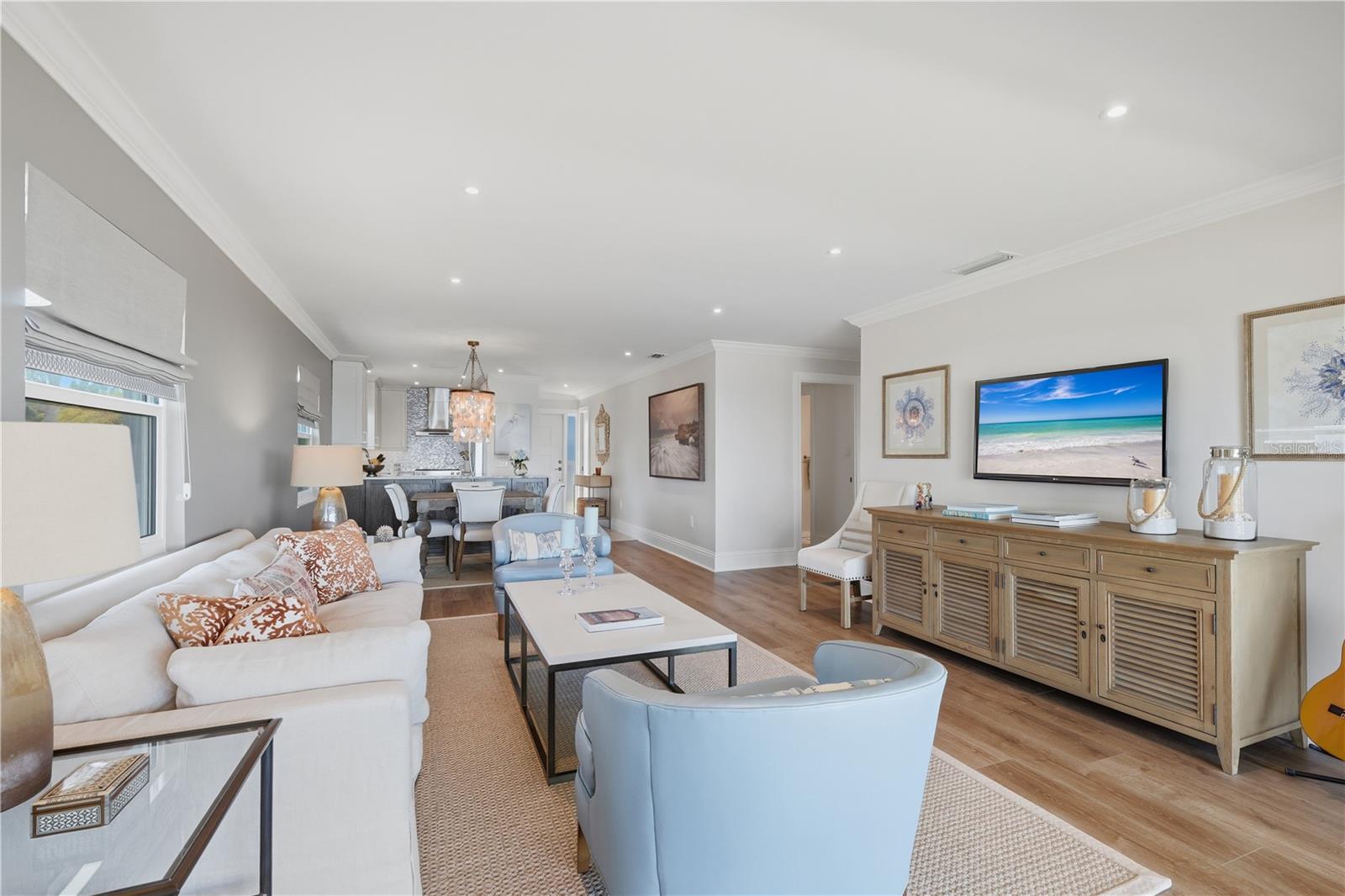 Image 14 of 48 For 600 Manatee Avenue 210