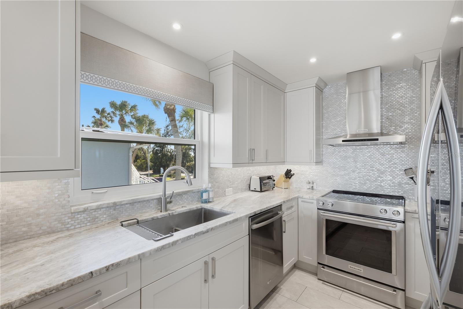 Image 7 of 48 For 600 Manatee Avenue 210