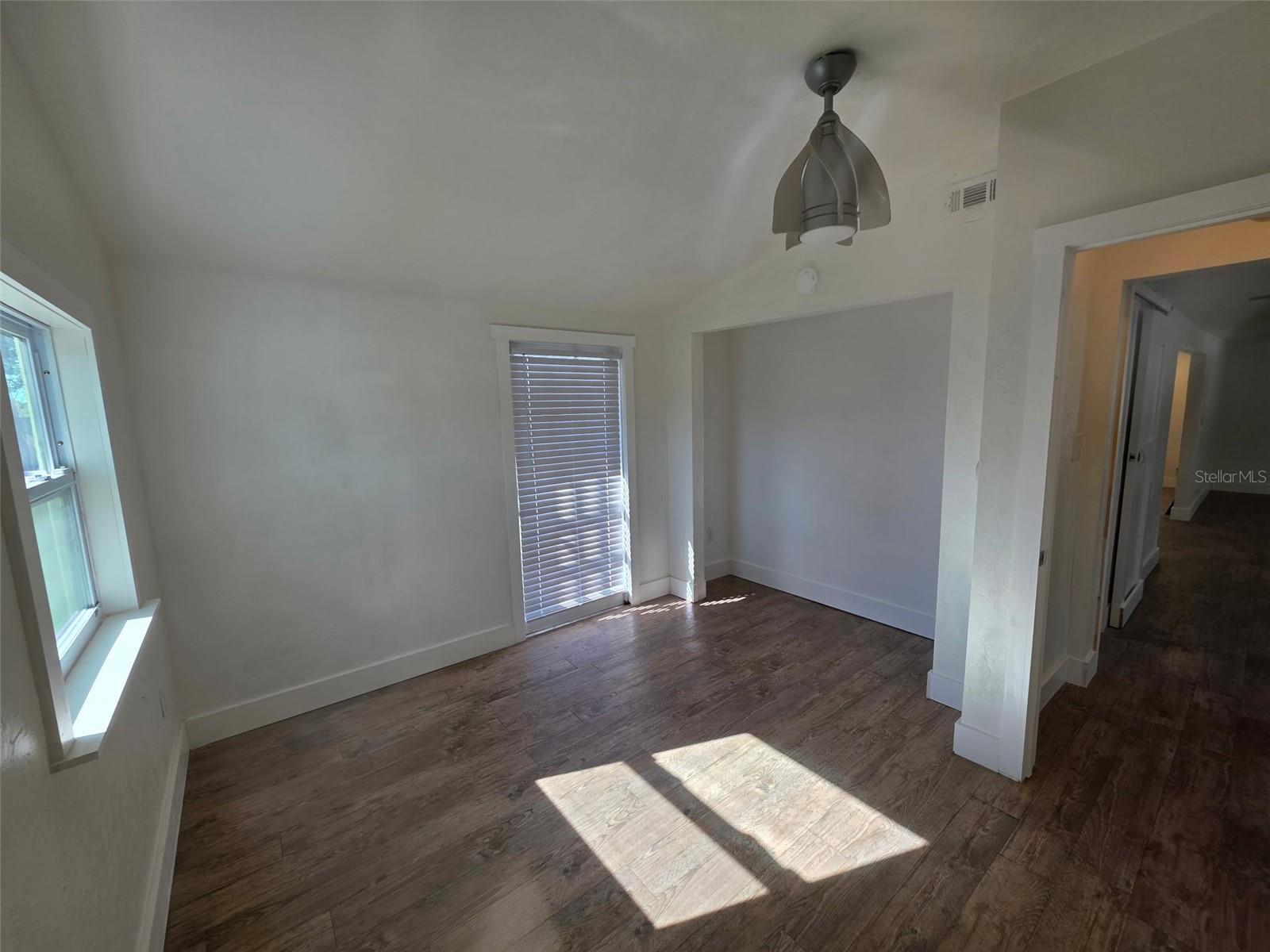 Image 13 of 20 For 503 Olive Avenue