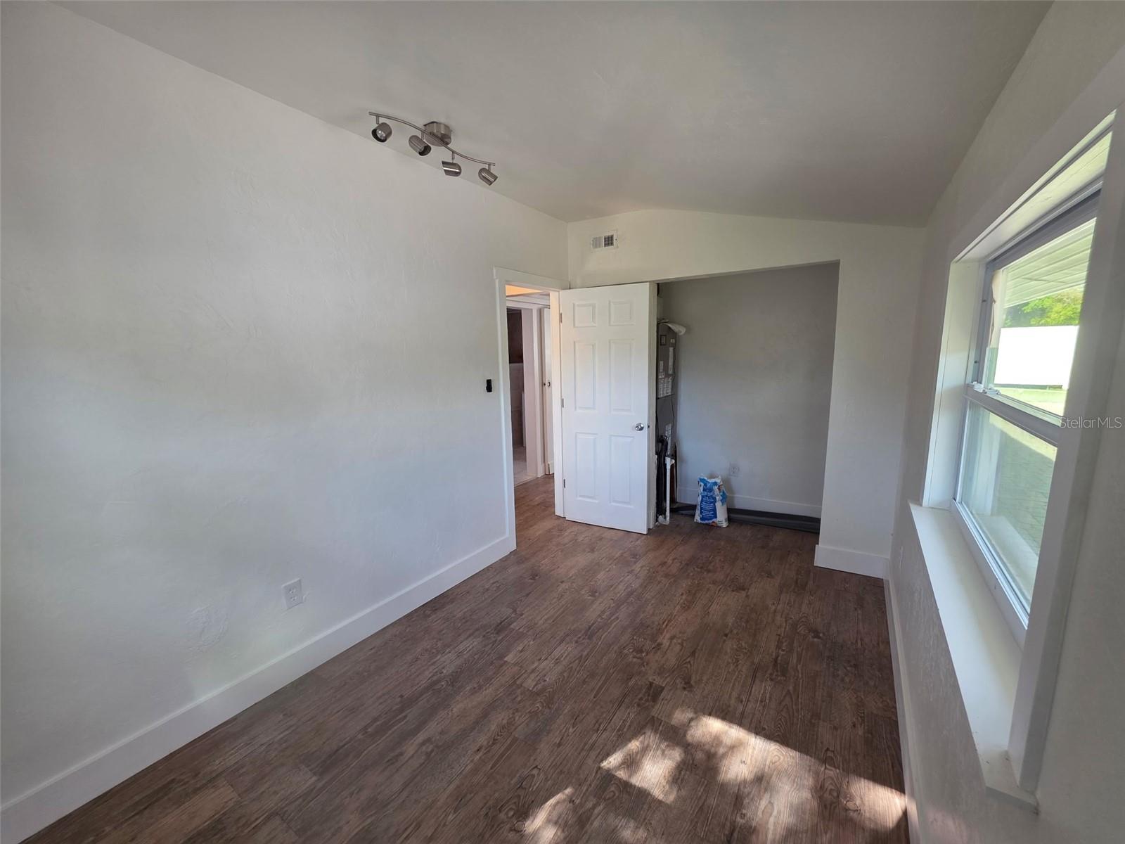 Image 9 of 20 For 503 Olive Avenue