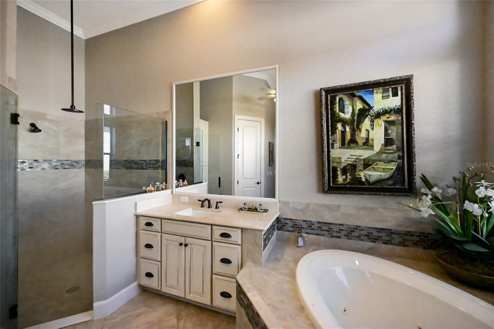 Image 20 of 66 For 5013 Benito Court