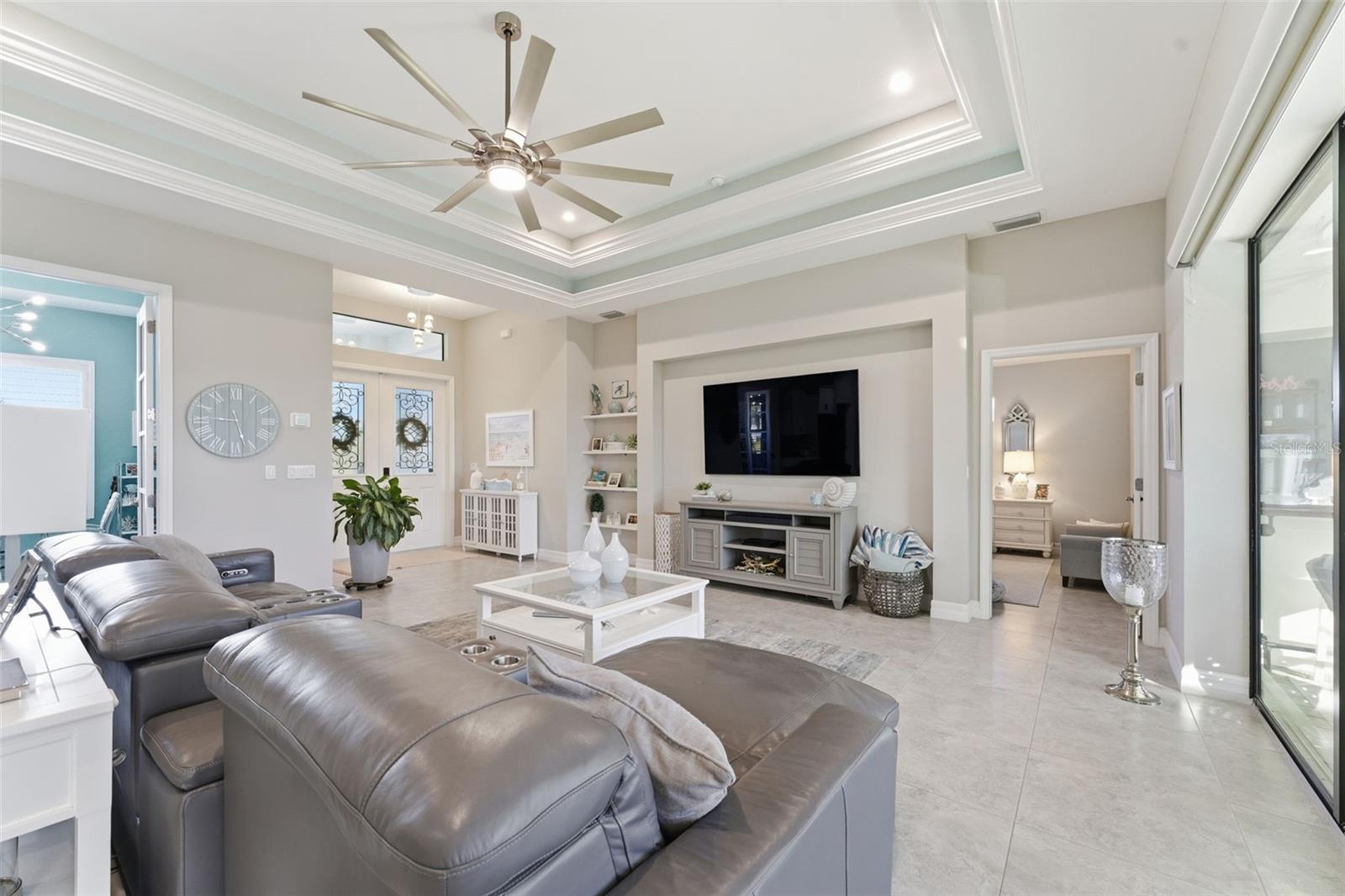 Image 9 of 63 For 2115 17th Place