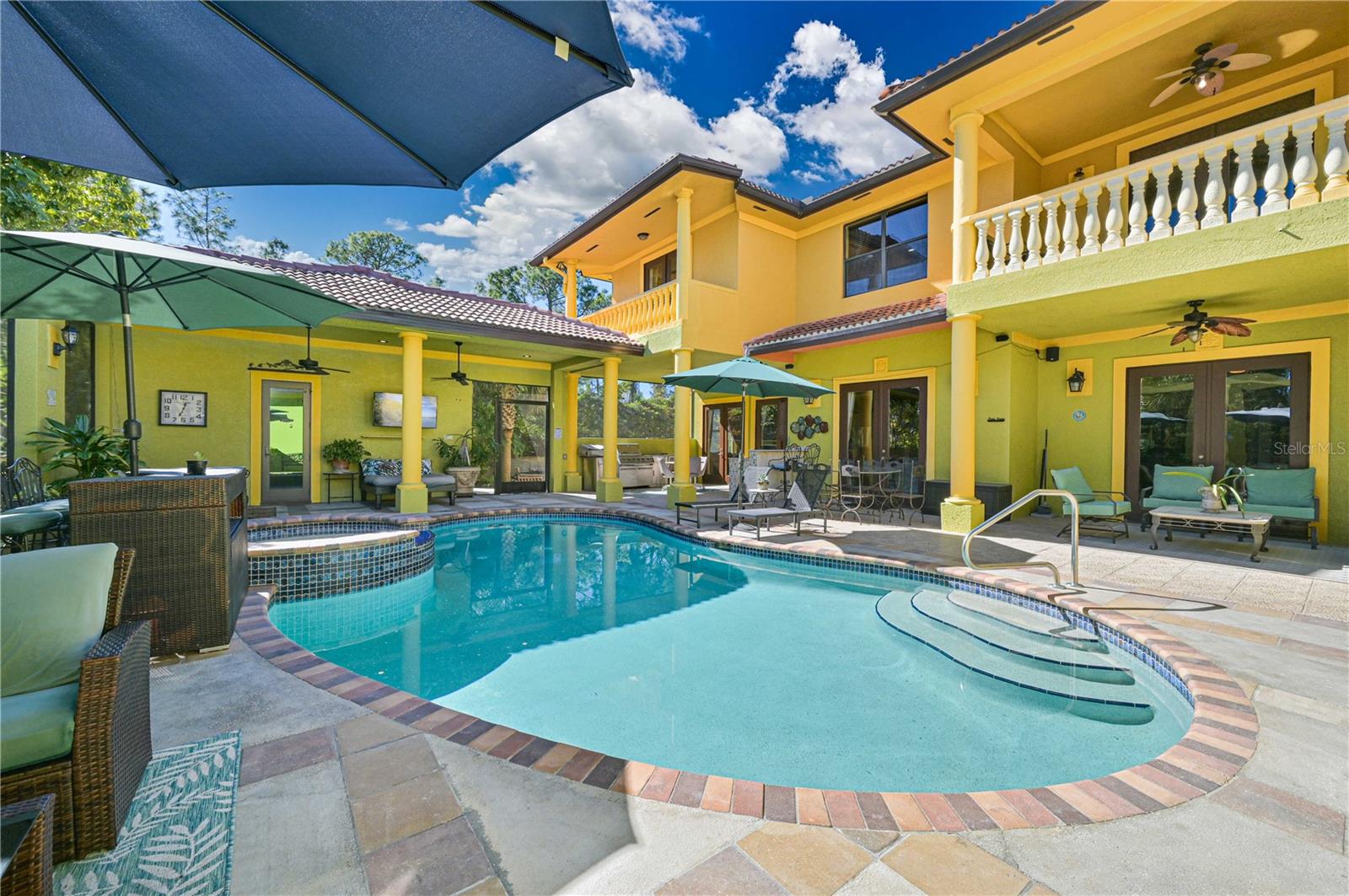 Image 3 of 50 For 1516 Oak Avenue