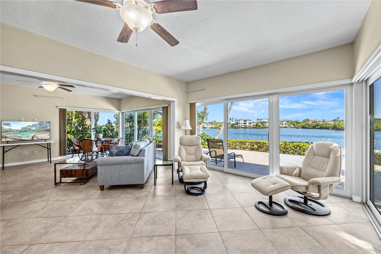 Image 27 of 65 For 1320 Moonmist Drive B-11