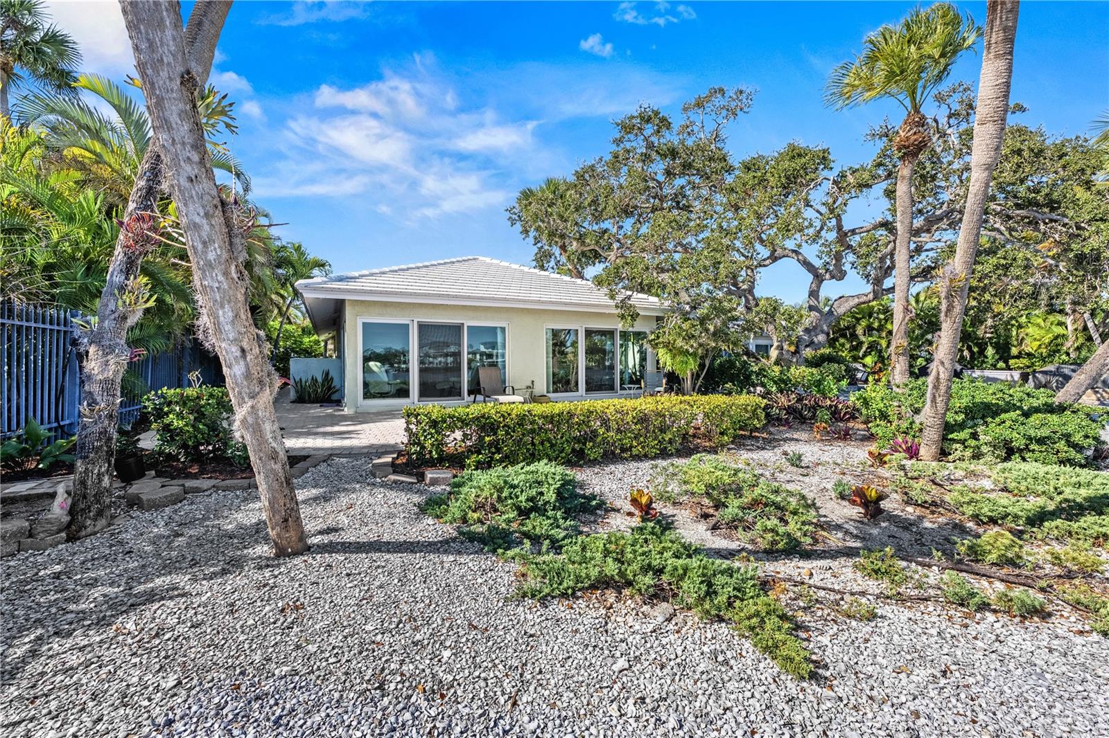 Image 9 of 65 For 1320 Moonmist Drive B-11