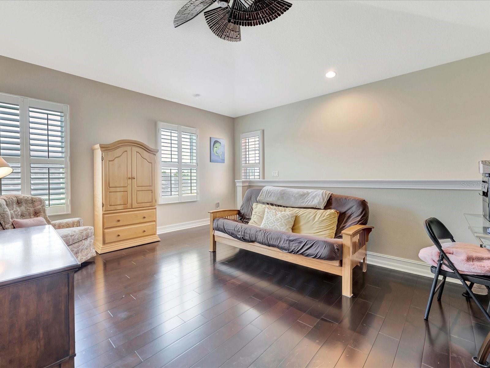 Image 38 of 58 For 4731 Balboa Park Loop W