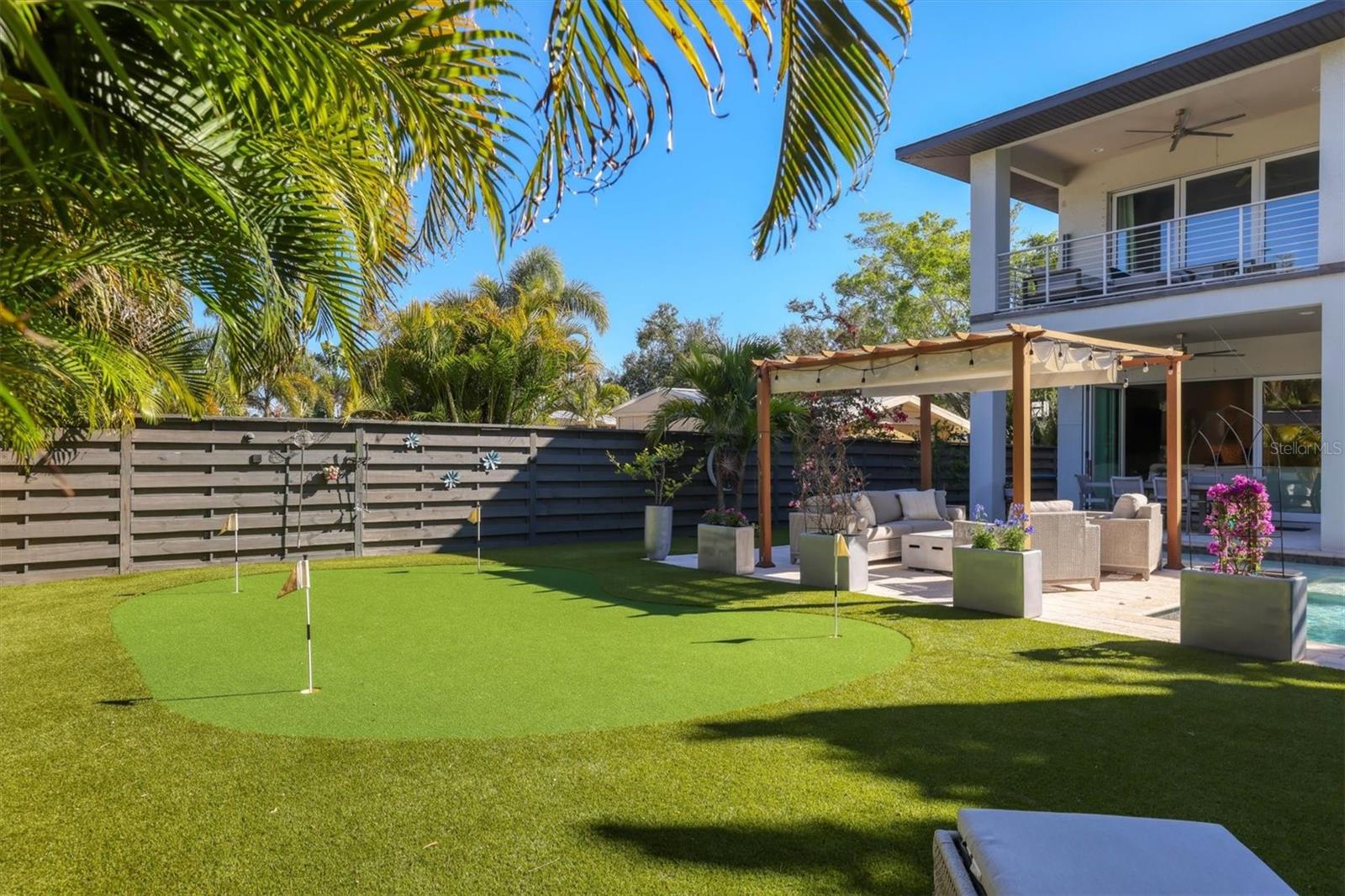 Image 29 of 39 For 2323 Pine Terrace