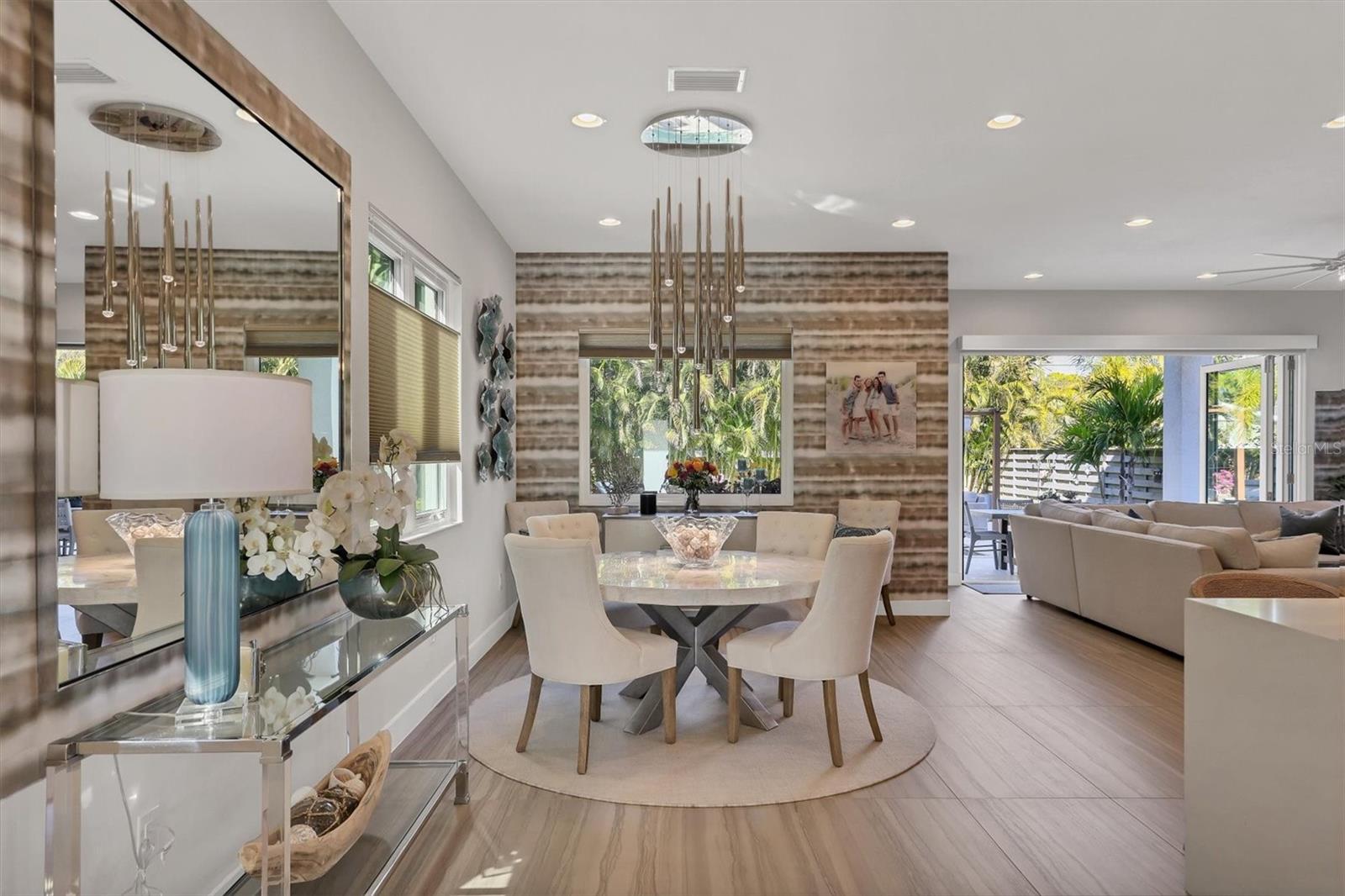 Image 6 of 39 For 2323 Pine Terrace