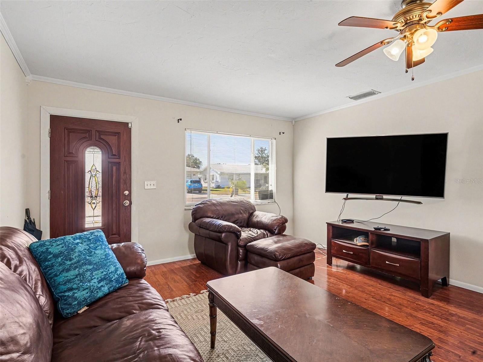 Image 2 of 12 For 3807 Chinaberry Road