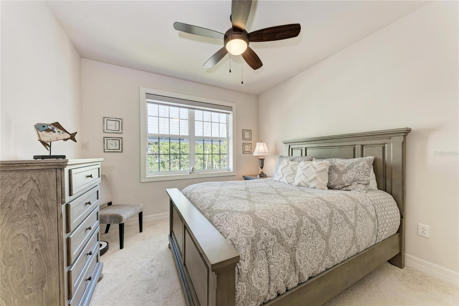 Image 26 of 58 For 250 Hidden Bay Drive 301