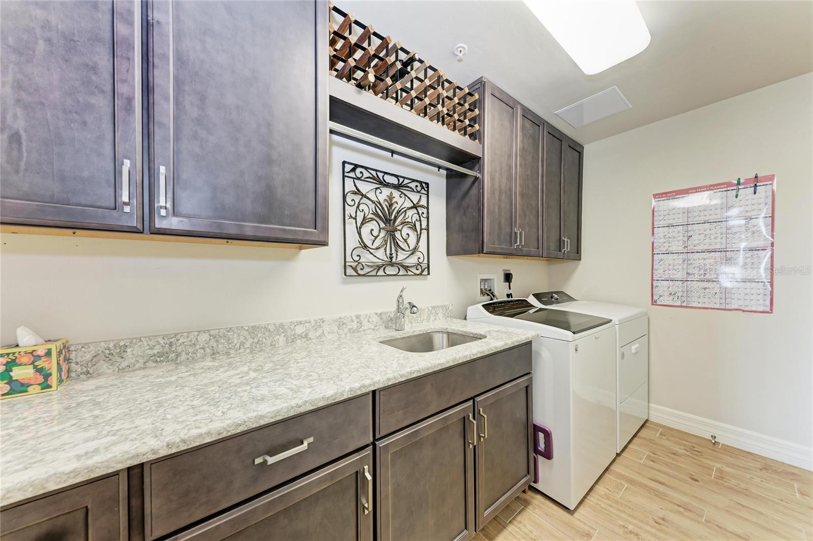 Image 29 of 58 For 250 Hidden Bay Drive 301