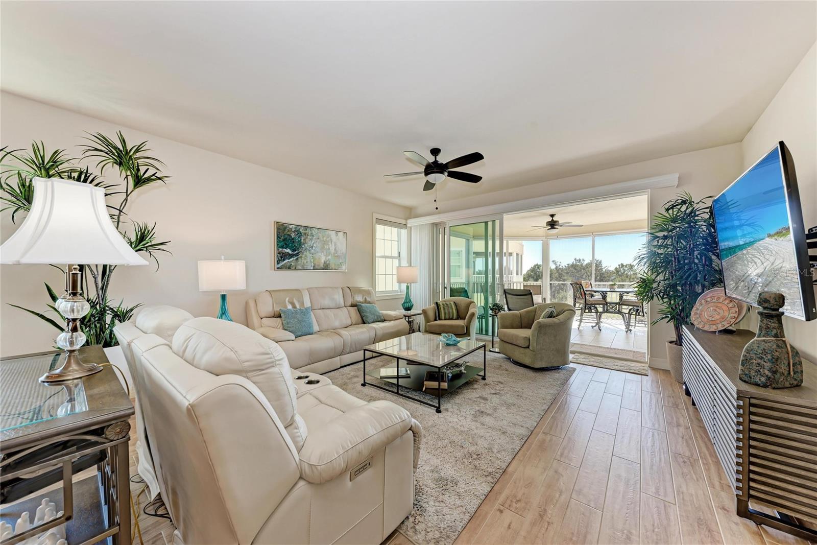 Image 9 of 58 For 250 Hidden Bay Drive 301