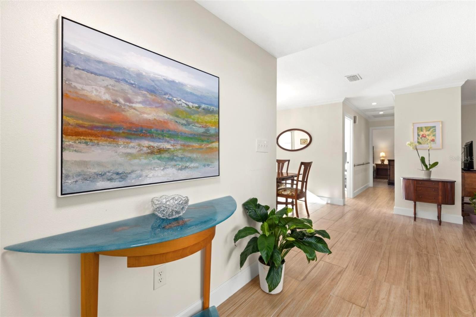 Image 3 of 38 For 237 Hourglass Way V6